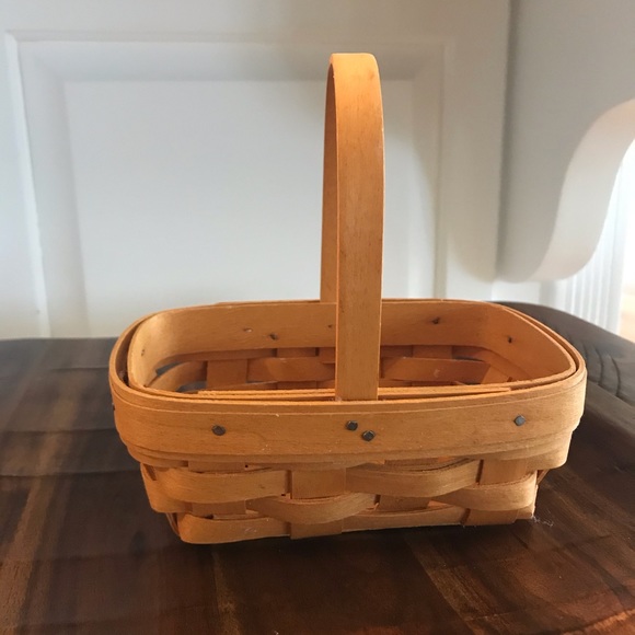 99 Longaberger small basket - Picture 2 of 4